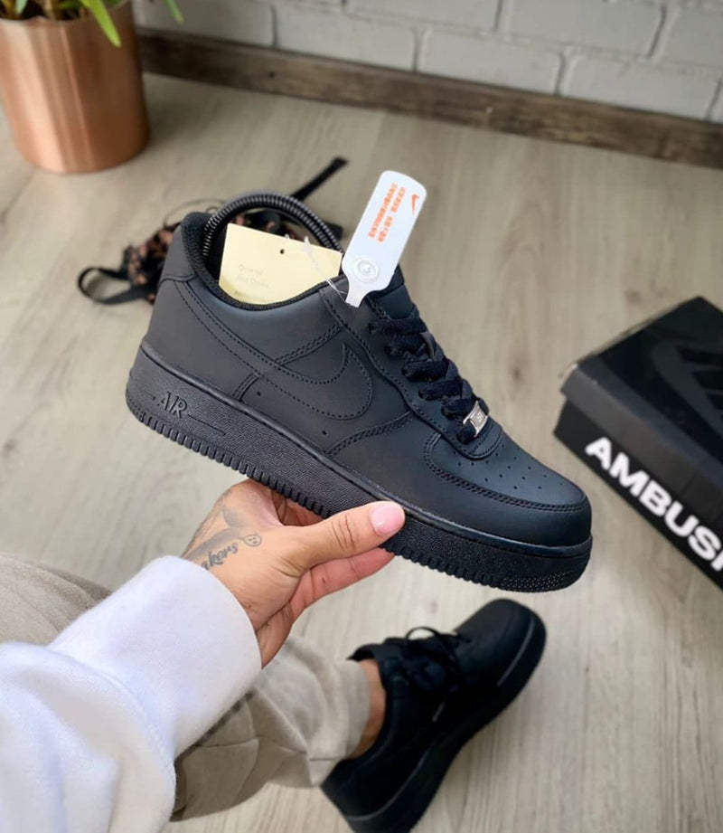 NIKE FORCE ONE 1.1
